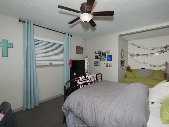 2310 Auburn Ct, College Station, TX 77840