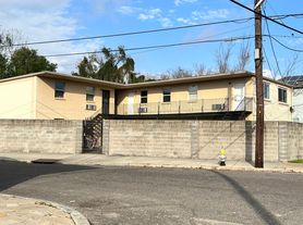 2400 Philip St, New Orleans, LA