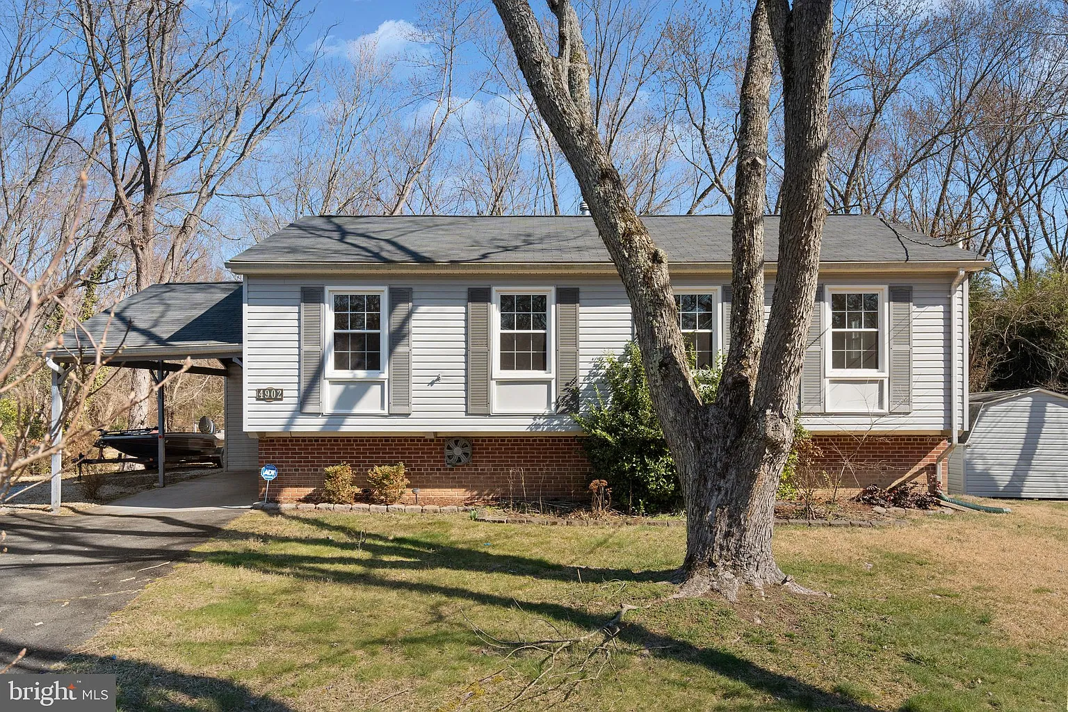 4902 Shirley St photo 1