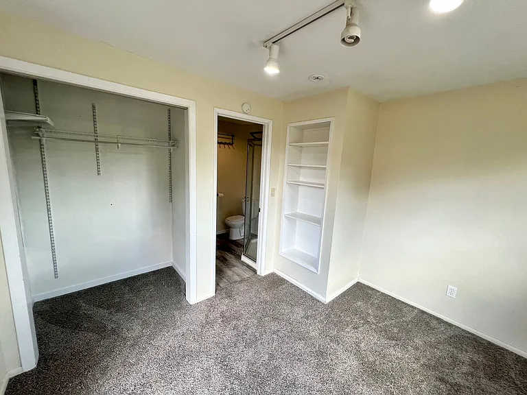 1707 College Pl — Photo 19