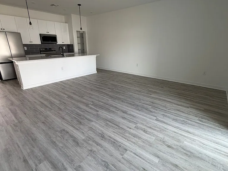 1117 Abrams Blvd — Photo 25