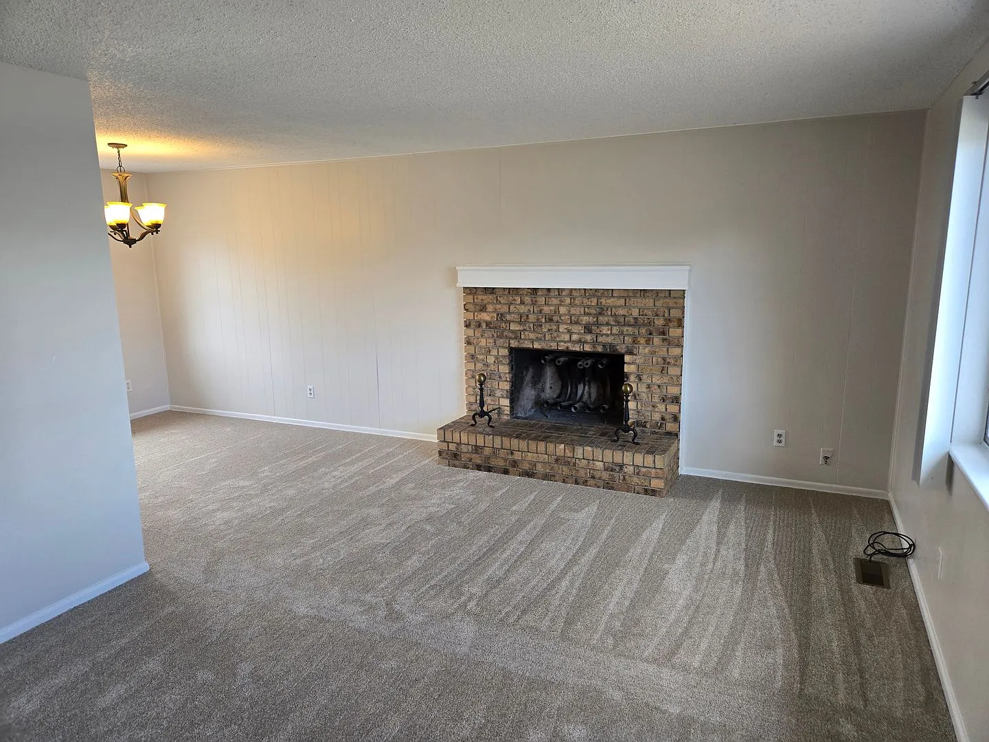3 Bedroom 2 bath, single family house in Westminster — Photo 3