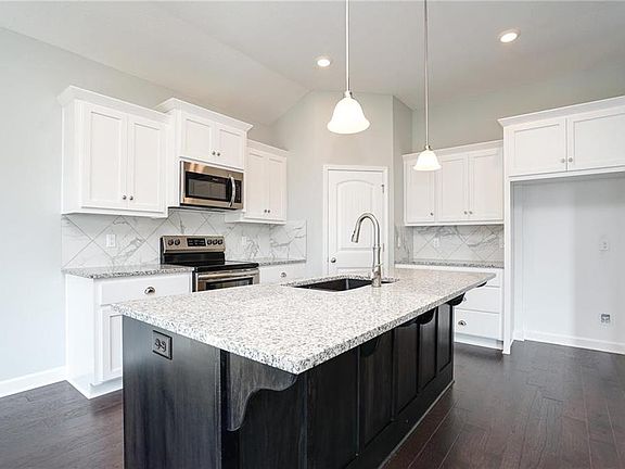 2nd image of 122 SE Ayden Ln