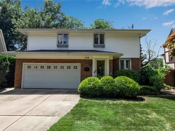198 Smallwood Dr, Amherst, NY 14226