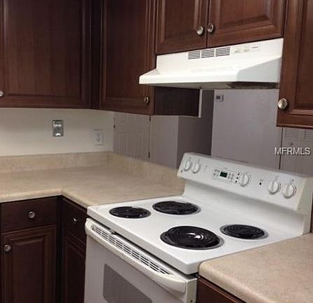 5th image of 626 Fruitwood Ave