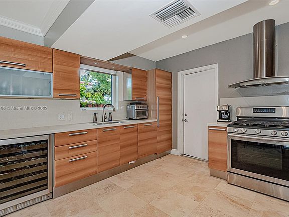 5th image of 13080 N Bayshore Dr #0