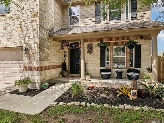 3rd image of 212 Bison Ln