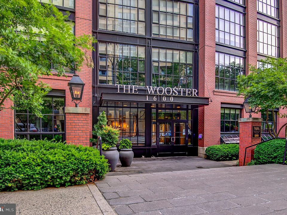 1st image of 1600 Clarendon Blvd #W111