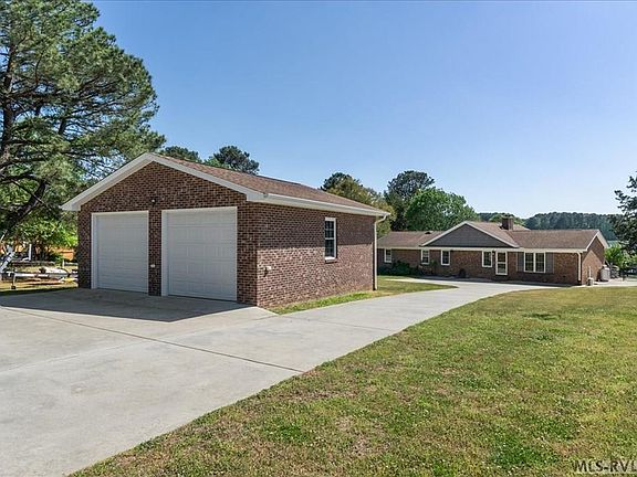3rd image of 254 Lonsdale Dr