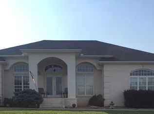 198 Florence Cir, Dandridge, TN 37725