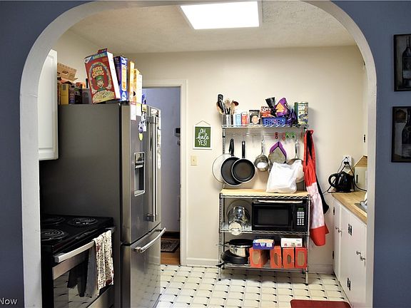5th image of 217 Kurtz St