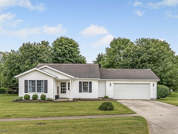 4th image of 110 Parkside Dr
