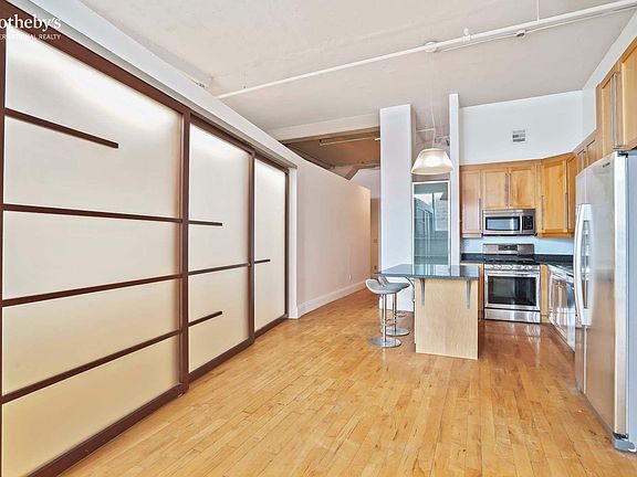 4th image of 535 Dean St APT 418