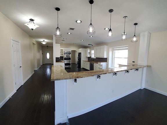 3rd image of 3308 Saint Genevieve Dr