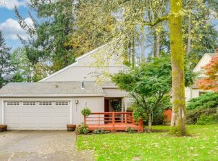 4208 Harvey Way, Lake Oswego, OR 97035