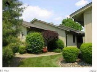 11379 Co Moor Blvd, Strongsville, OH 44149