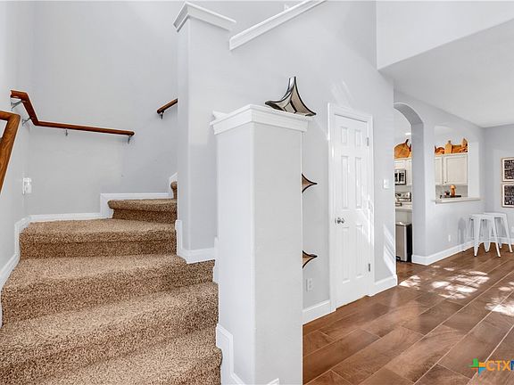3rd image of 526 Walnut Heights Blvd