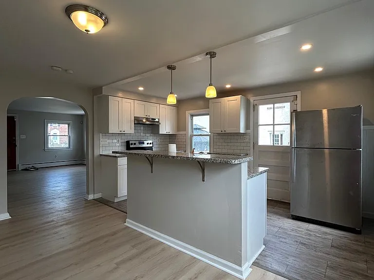 1852 Harfman Dr — Photo 7