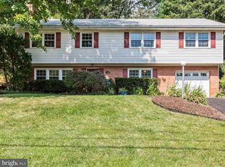 1806 Courtland Rd, Alexandria, VA 22306