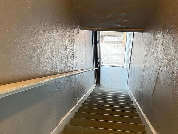 2nd image of 6113 Lawn Ave