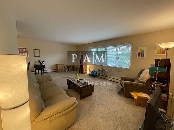 2nd image of 4434 N Oakland Ave APT 201