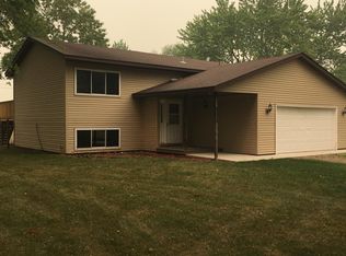 131 Norwood Dr, Big Lake, MN 55309