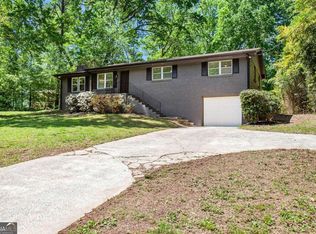 5559 Forest Dr, Acworth, GA 30102