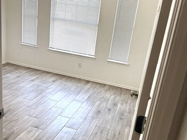 4205 Thorn Burn Pl — Photo 12