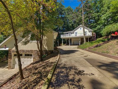 3 Sequoya Trl, Malvern, OH, 44644