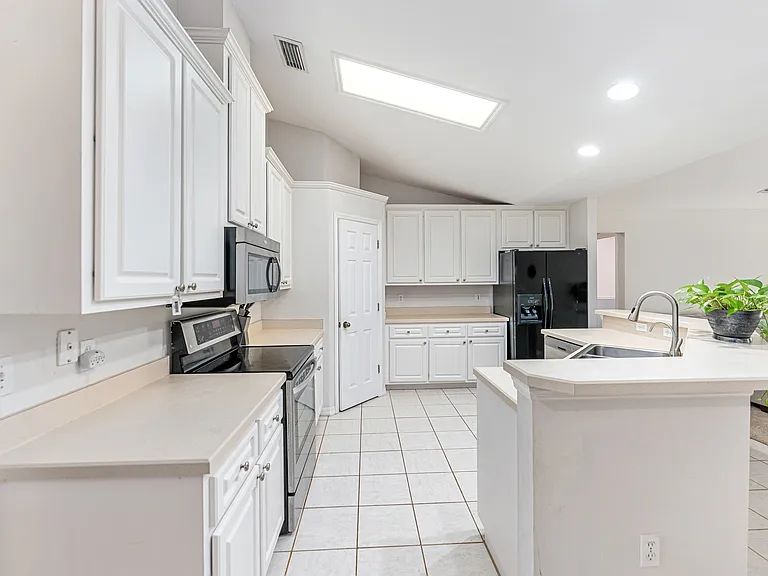 5164 SW 82nd Ter — Photo 21