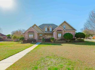 25472 Ravenwood Cir, Daphne, AL 36526