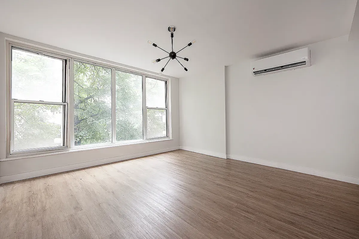 228 East 51st Street — Photo 4