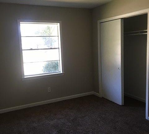 5th image of 1445 Randall Dr