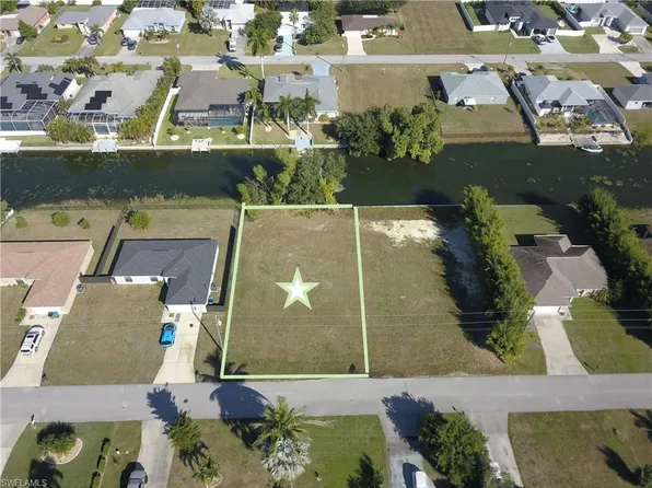 609 SE 2nd ST, CAPE CORAL, FL 33990