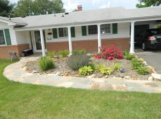 7716 Bristow Dr, Annandale, VA 22003