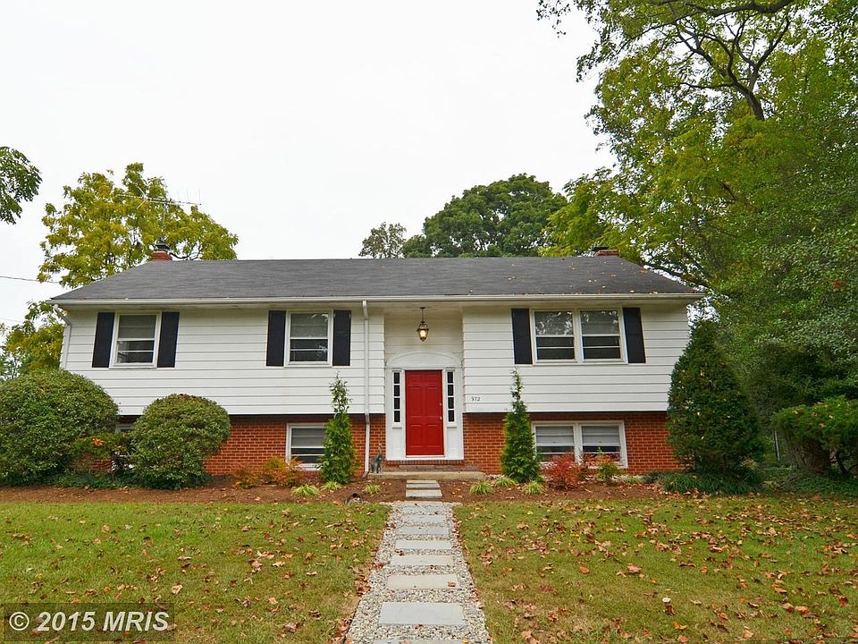 Beautifully renovated large home!