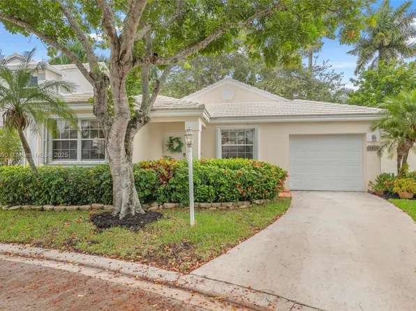 9614 NW 8th Cir, Plantation, FL 33324