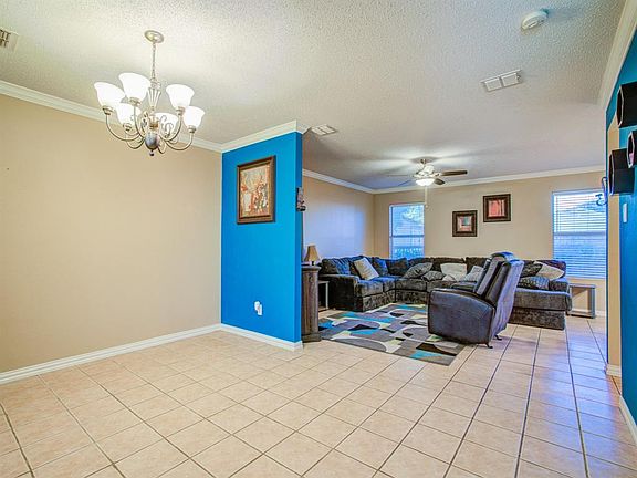 4th image of 2224 Plum Ct