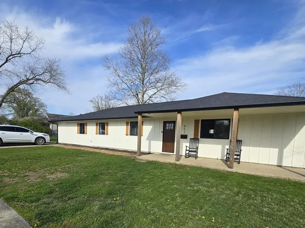 803 Park Dr, Lebanon, IN 46052