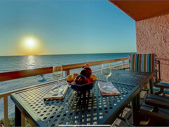 3rd image of 19440 Gulf Blvd #407