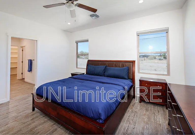 7756 N Sierra Vista Dr — Photo 18
