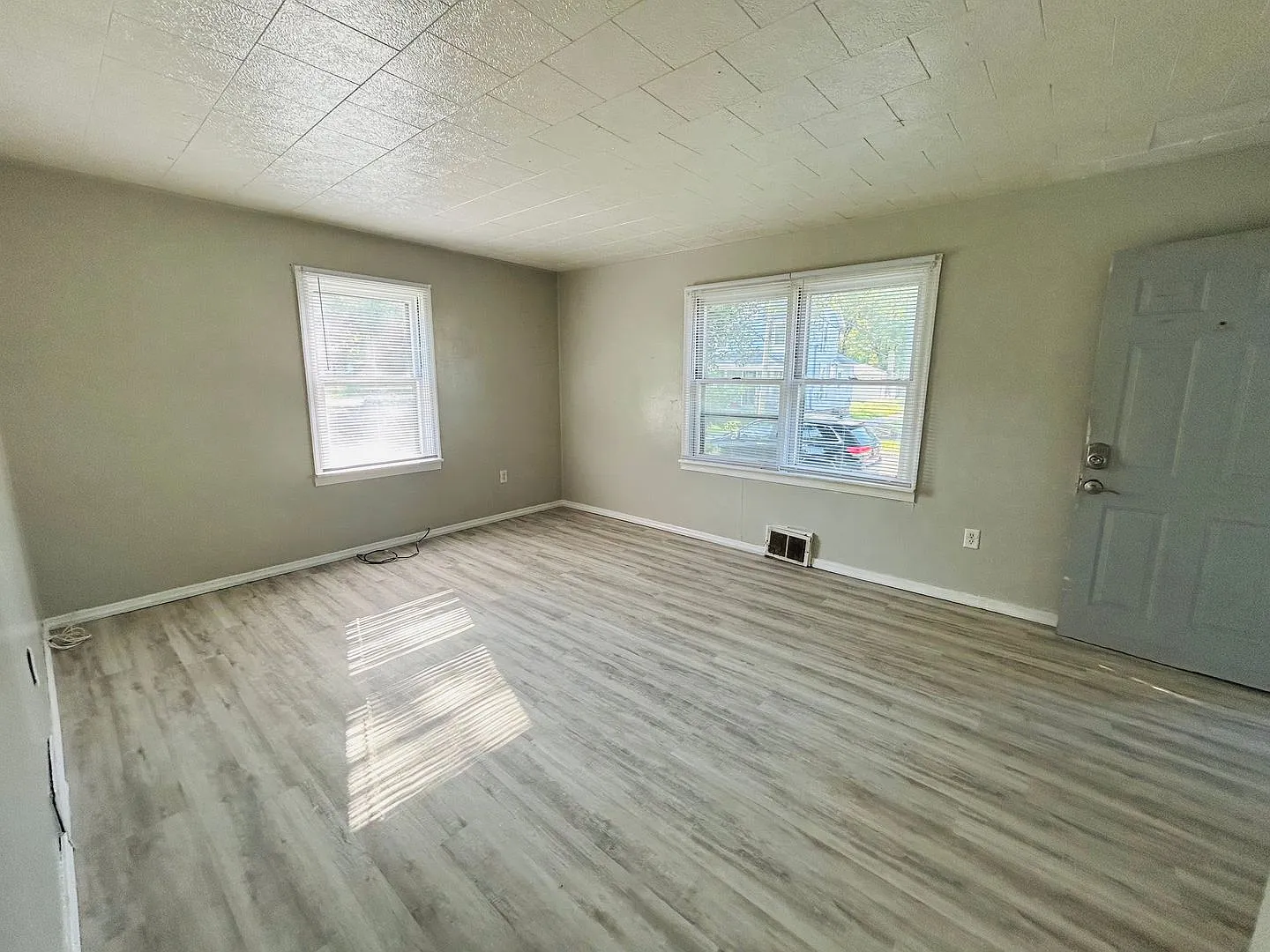 202 & 204 E Maple Ave (Wynn Funds LLC) — Photo 3
