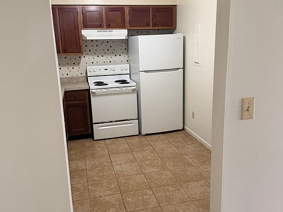 4th image of 1555 Mac Dr APT 1