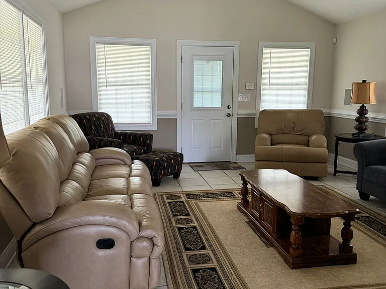 378 Crepe Myrtle Dr #B — Photo 6