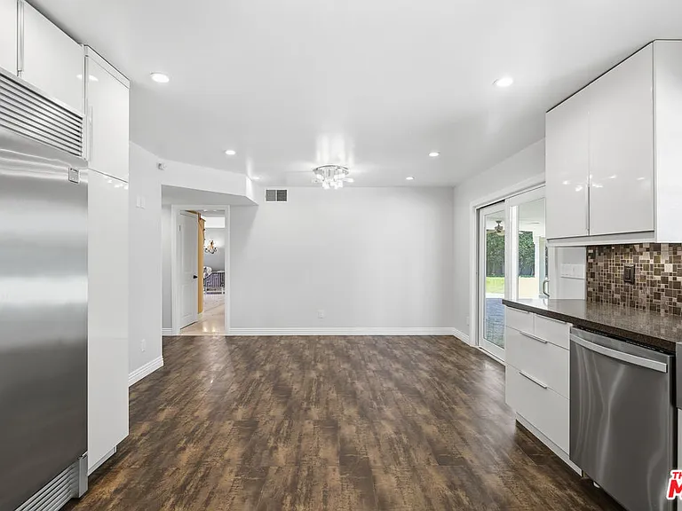 8739 McLennan Ave — Photo 18