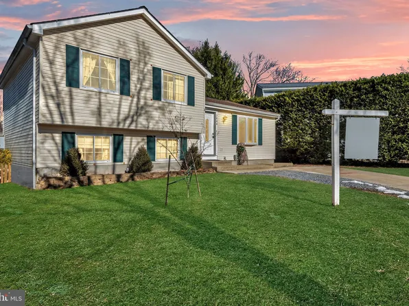 7844 Flintshire Ct, Pasadena, MD 21122