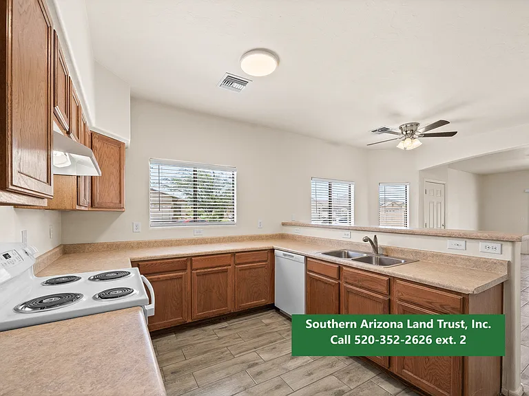 1922 W Placita Tres Rios — Photo 15