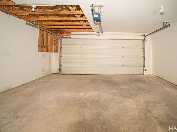 4th image of 202 Casimir Ct