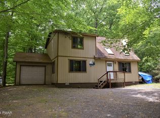 1142 Lakeland Dr, Lake Ariel, PA 18436