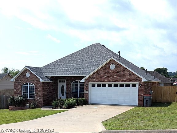 2nd image of 1139 Mountain Valley Dr